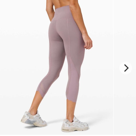 Lululemon Wunder Under Crop High-Rise *Roll Down Scallop Full-On Luxtreme 23" - Picture 1 of 6